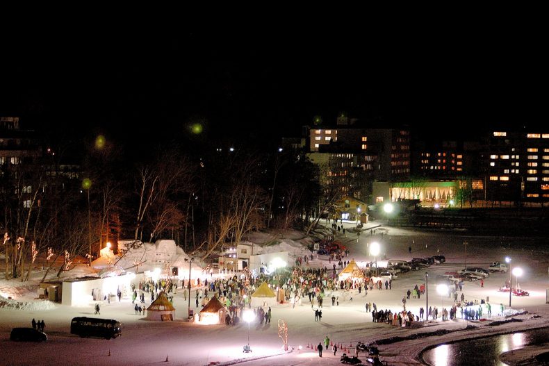 Lake Akan Ice Festival “Winter Fireworks”